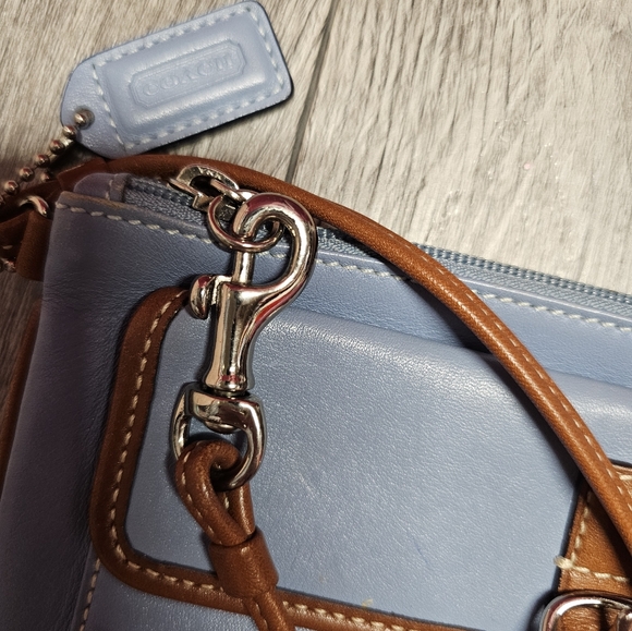 Coach Hampton Bag Classy Vintage Wristlet Blue Leather Authentic 💙 Buckle Snap